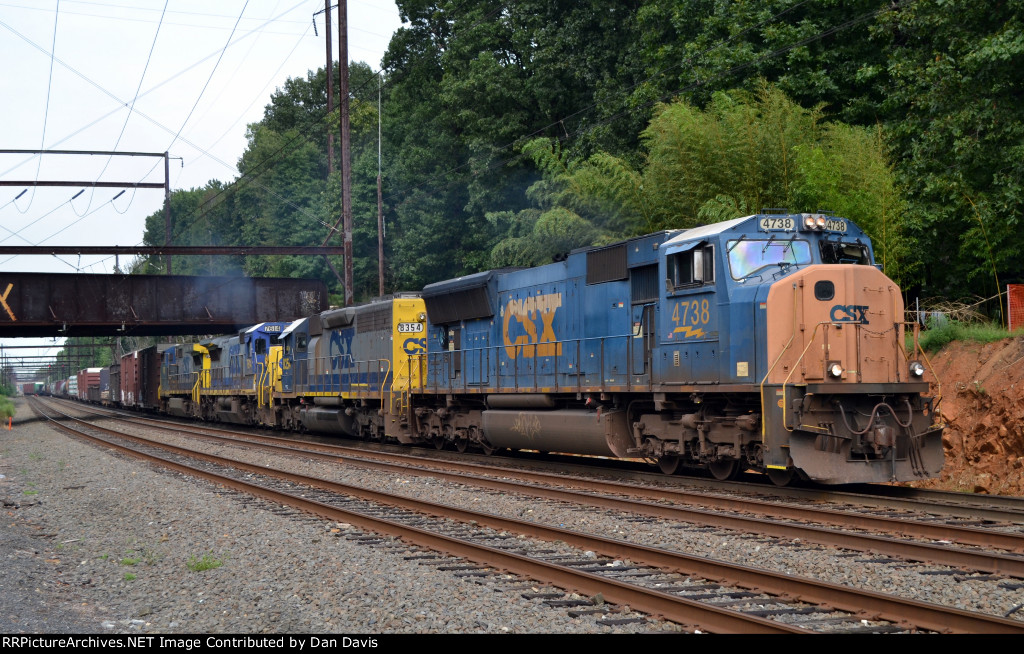 CSX SD70AC 4738 plus 3 YN2s on Q439-14